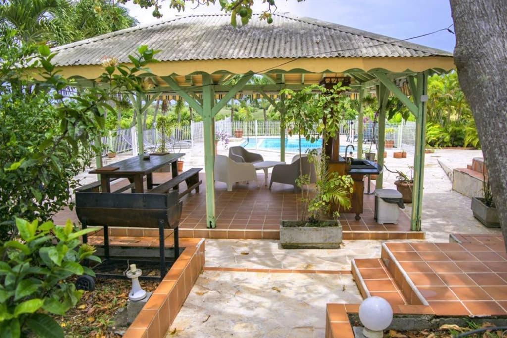 Le Domaine De Boisvin Vila Sainte-Anne  Exterior foto